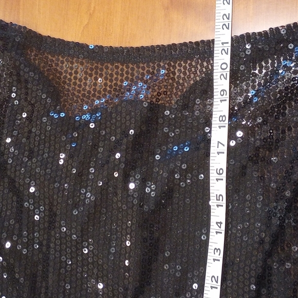 Maite Perroni Sequined Camisole Top Size:M Color:Black - Picture 9 of 10